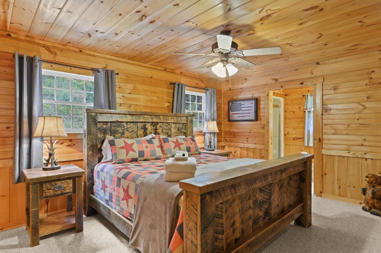 2 Separate Cabins Along A Peaceful Creek With Resort Amenities Ellijay Bagian luar foto