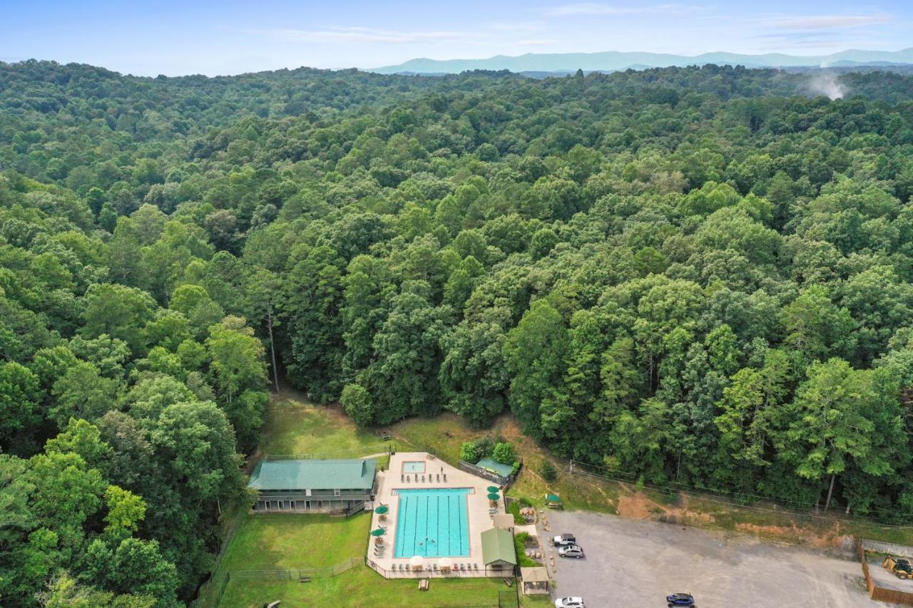 2 Separate Cabins Along A Peaceful Creek With Resort Amenities Ellijay Bagian luar foto