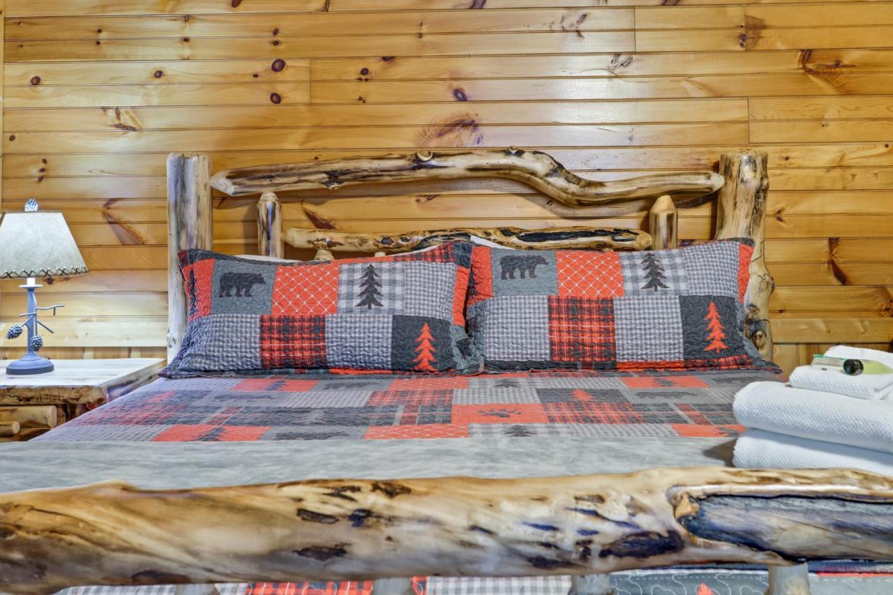 2 Separate Cabins Along A Peaceful Creek With Resort Amenities Ellijay Bagian luar foto