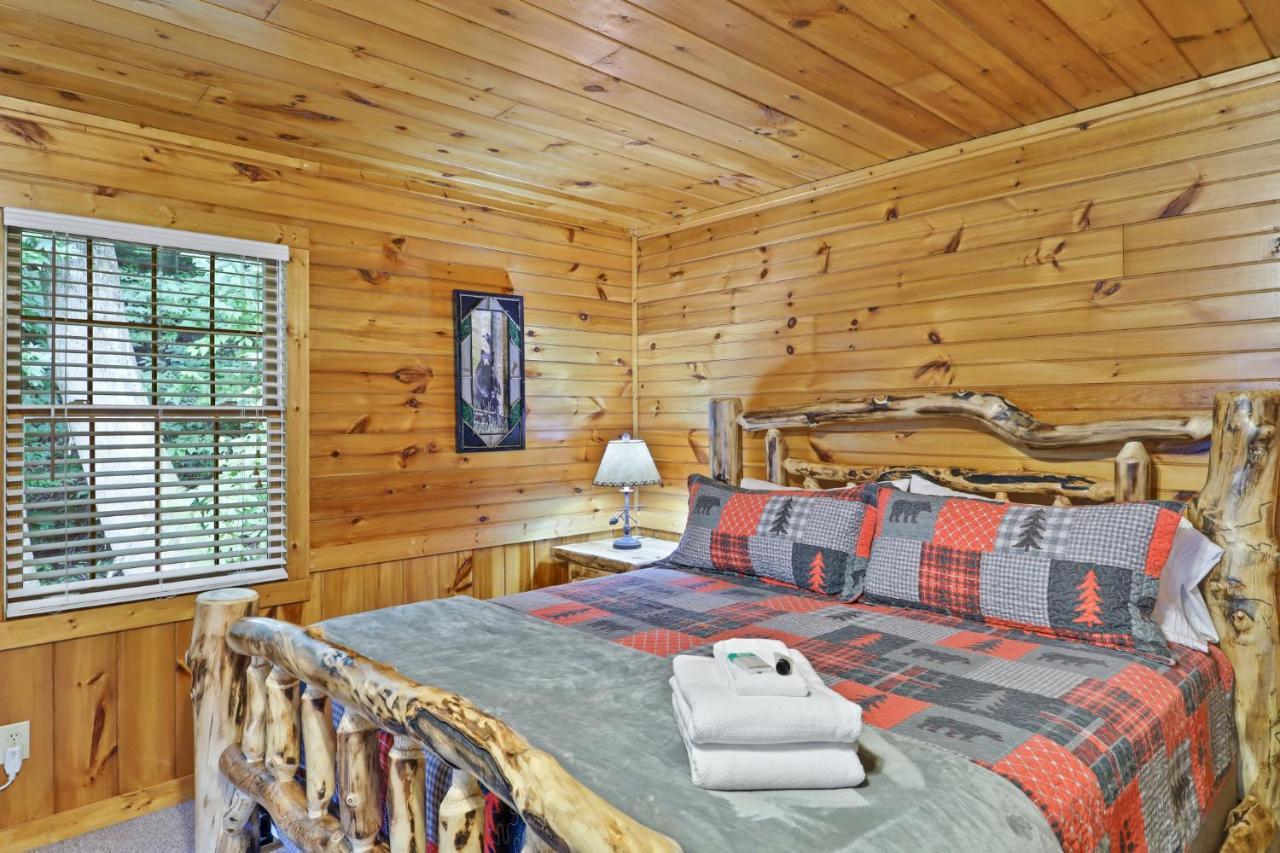 2 Separate Cabins Along A Peaceful Creek With Resort Amenities Ellijay Bagian luar foto