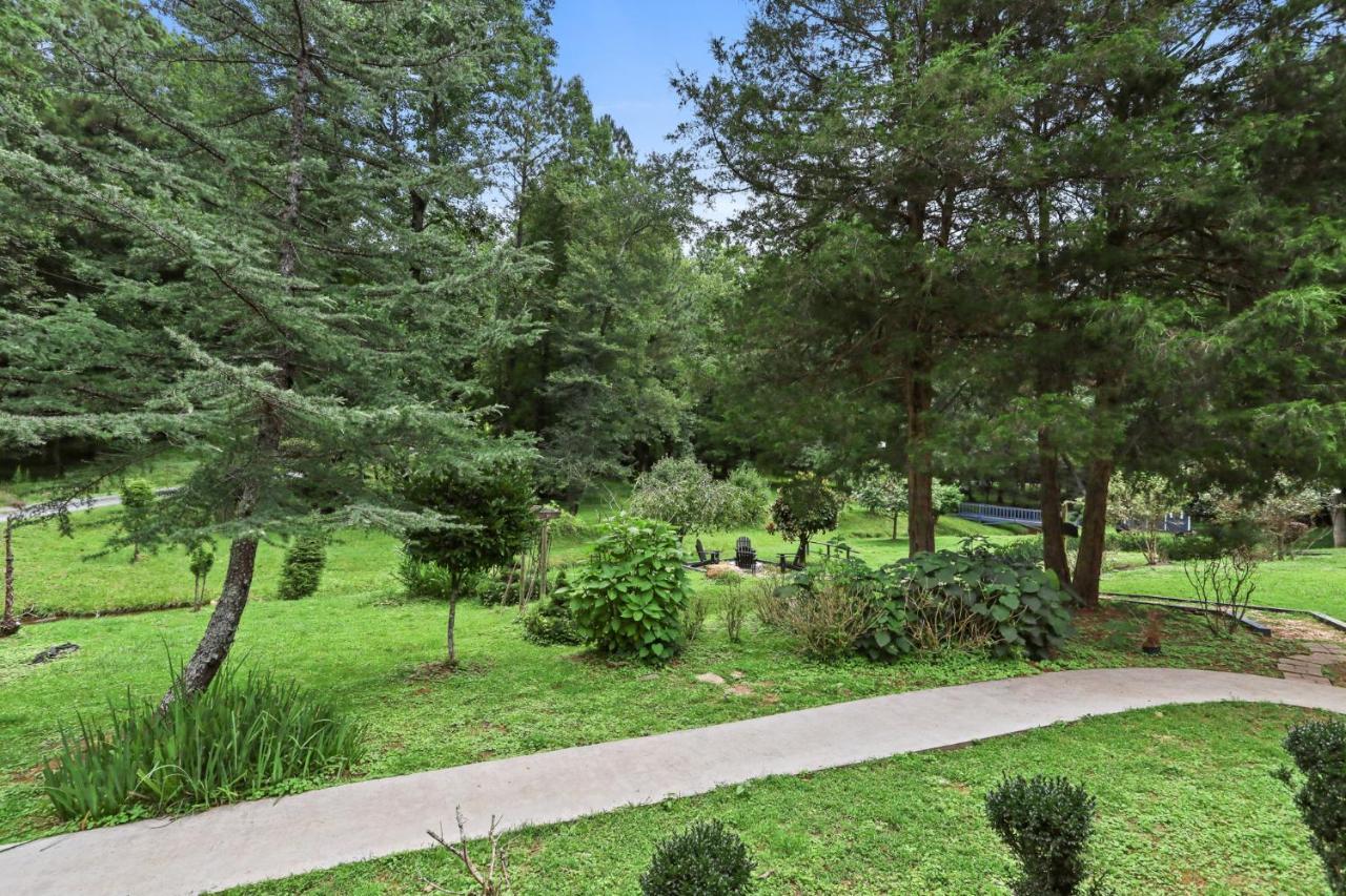 2 Separate Cabins Along A Peaceful Creek With Resort Amenities Ellijay Bagian luar foto